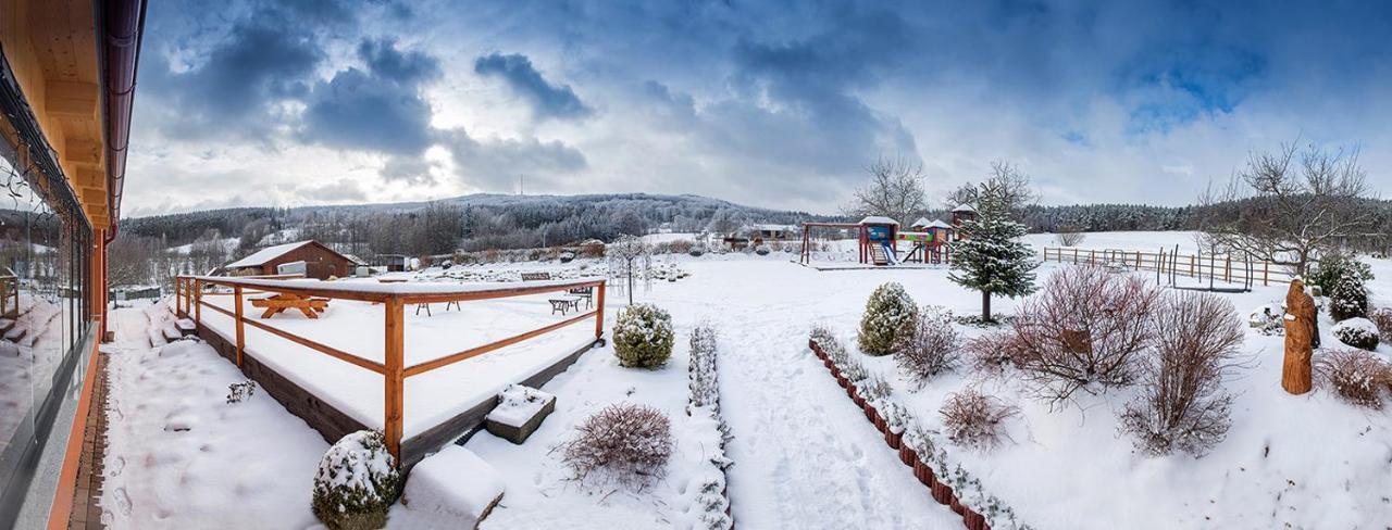 Hotel Penzion u Sevcu Holubov Esterno foto