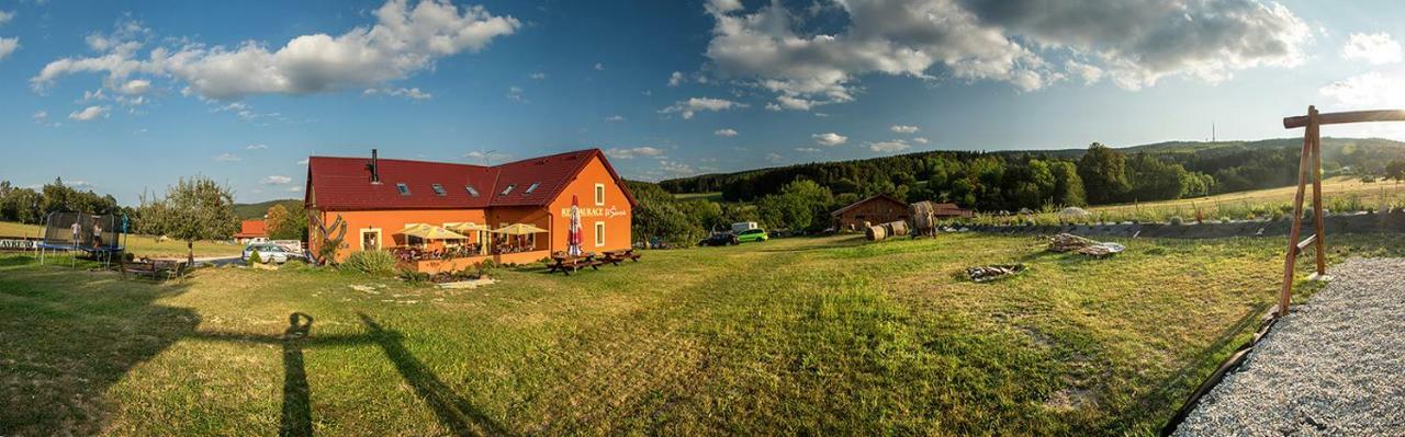 Hotel Penzion u Sevcu Holubov Esterno foto