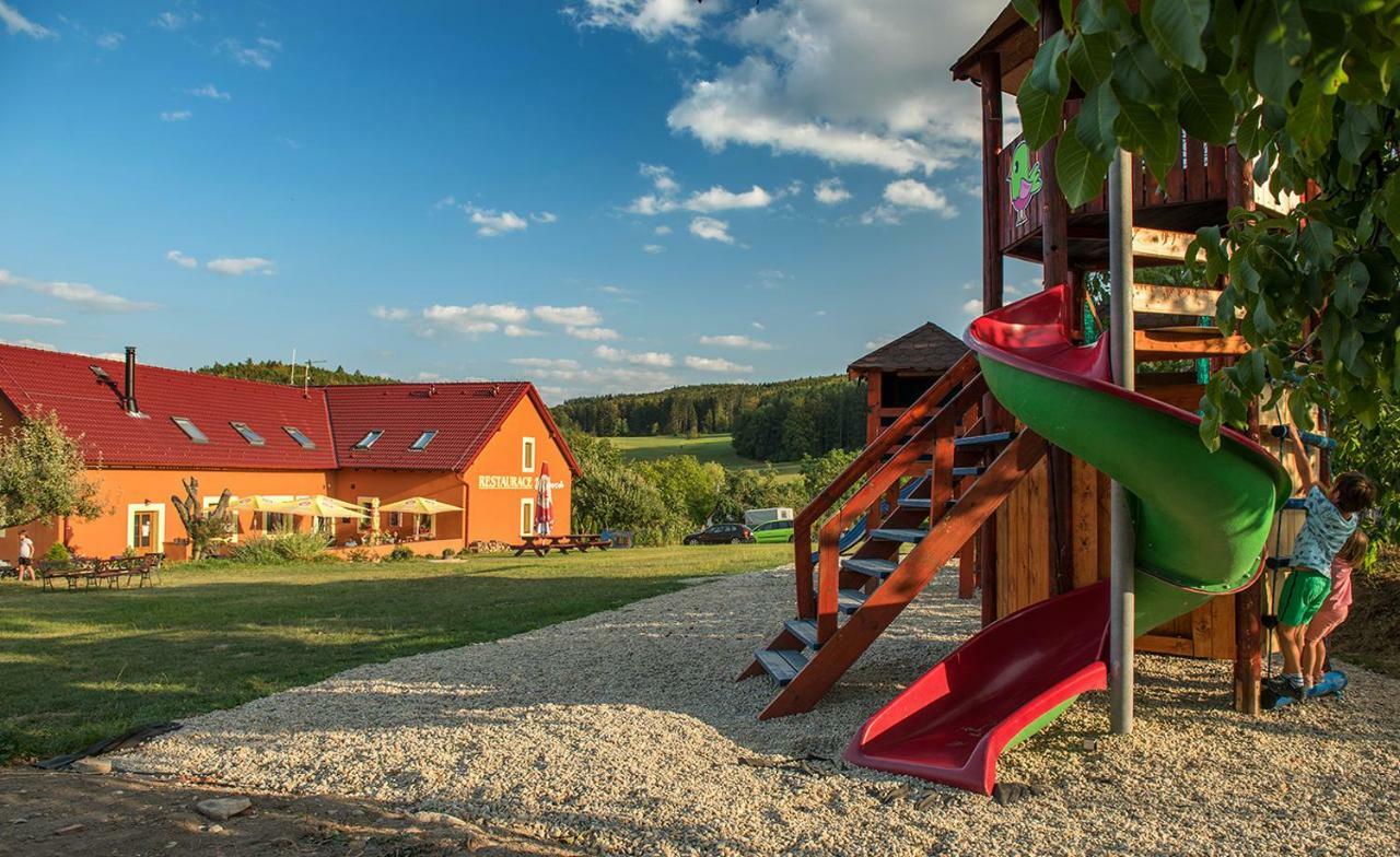 Hotel Penzion u Sevcu Holubov Esterno foto